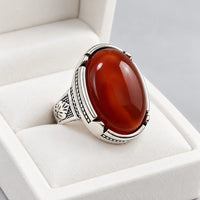 Red Aqeeq Silver Ring – Gift Box Edition